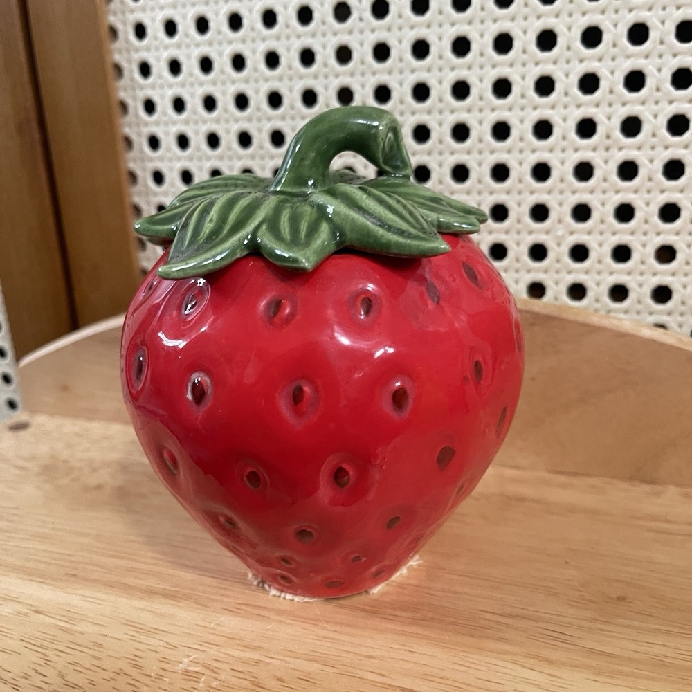 Vtg Ceramic Strawberry Jar With Lid Japan Cottagecore Trinket Jar Farm Granny